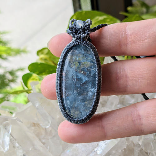 ☆シャイニーアクアマリン☆マクラメ編みネックレス 140 マクラメ