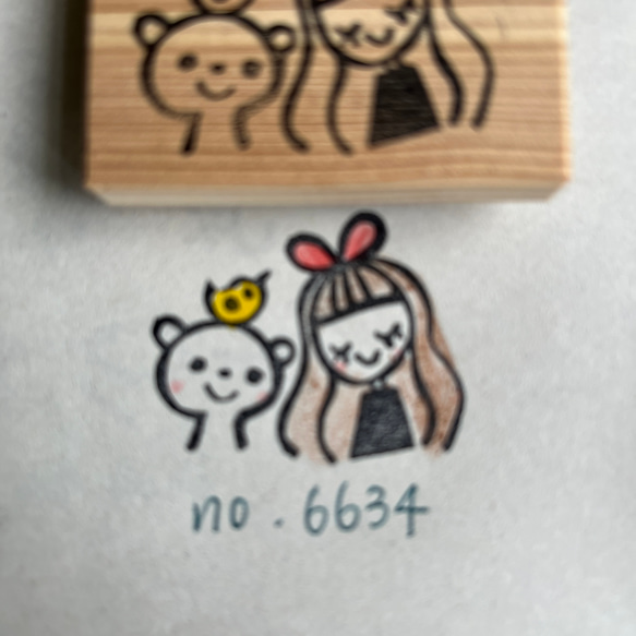 スタンプ　No. 6634女の子のクマと小鳥 1枚目の画像