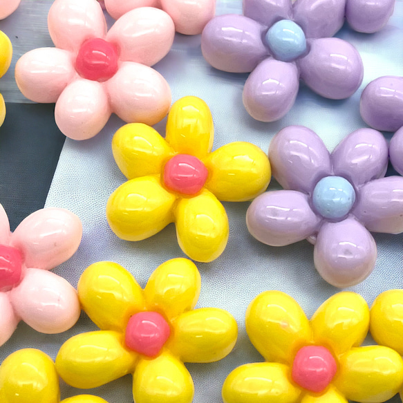 アクリルパーツ デコ 5花びら 同色 8個 植物 花 フラワー ハンドメイド 手芸 材料 装飾 pt-2419 1枚目の画像