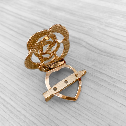 鬼灯レジンのスカーフクリップ 93acff6163470659d4b9bd49af833c