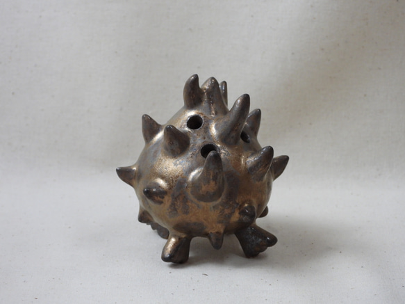 棘丸チビ金ちゃん陶製オブジェ 3枚目の画像