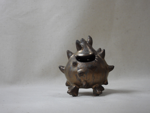 棘丸チビ金ちゃん陶製オブジェ 5枚目の画像