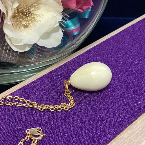 象牙色ネックレス箱入り