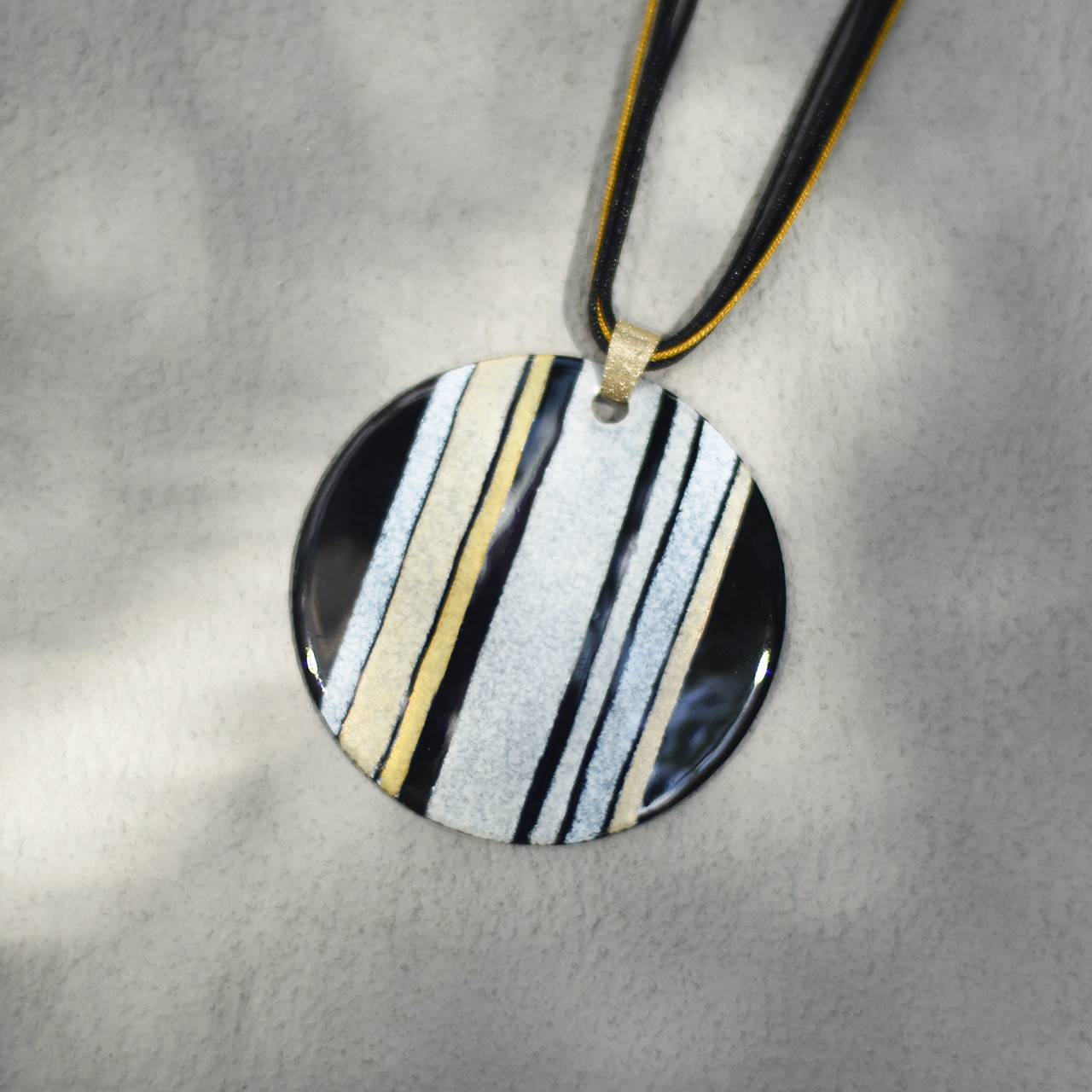 【ペンダント　大ぶり】七宝焼き×De Stijl（デ・ステイル）〈sandringham_01002L.2〉