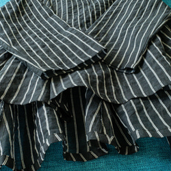 コットンシルクのふんわりプルオーバー【黒×白ストライプ・M/L・八分袖】 12枚目の画像