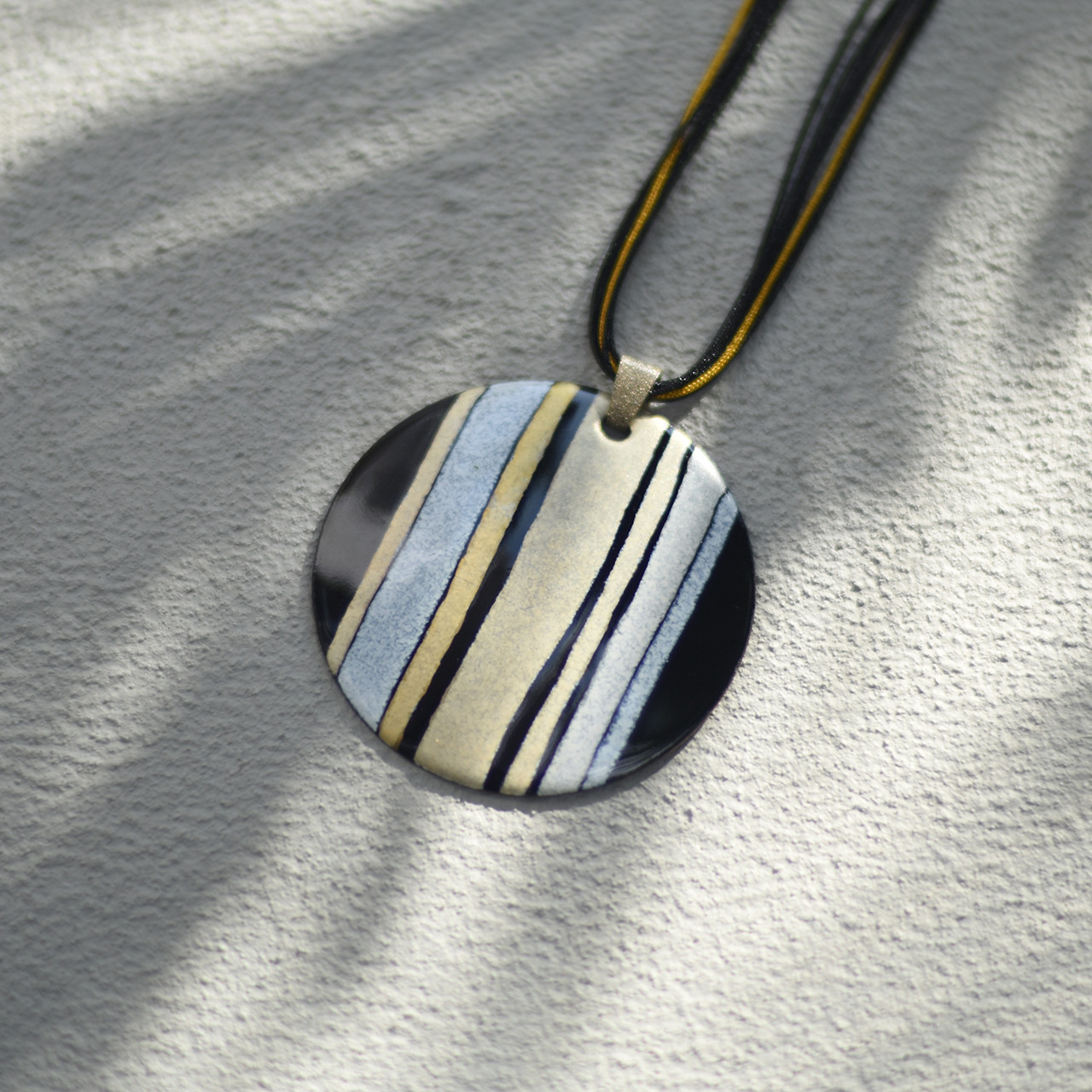 【ペンダント　大ぶり】七宝焼き×De Stijl（デ・ステイル）〈sandringham_01002L.3〉