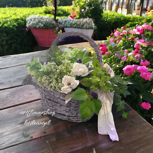 アーティフィシャルフラワー 造花 フラワーギフト 籐バスケット かご