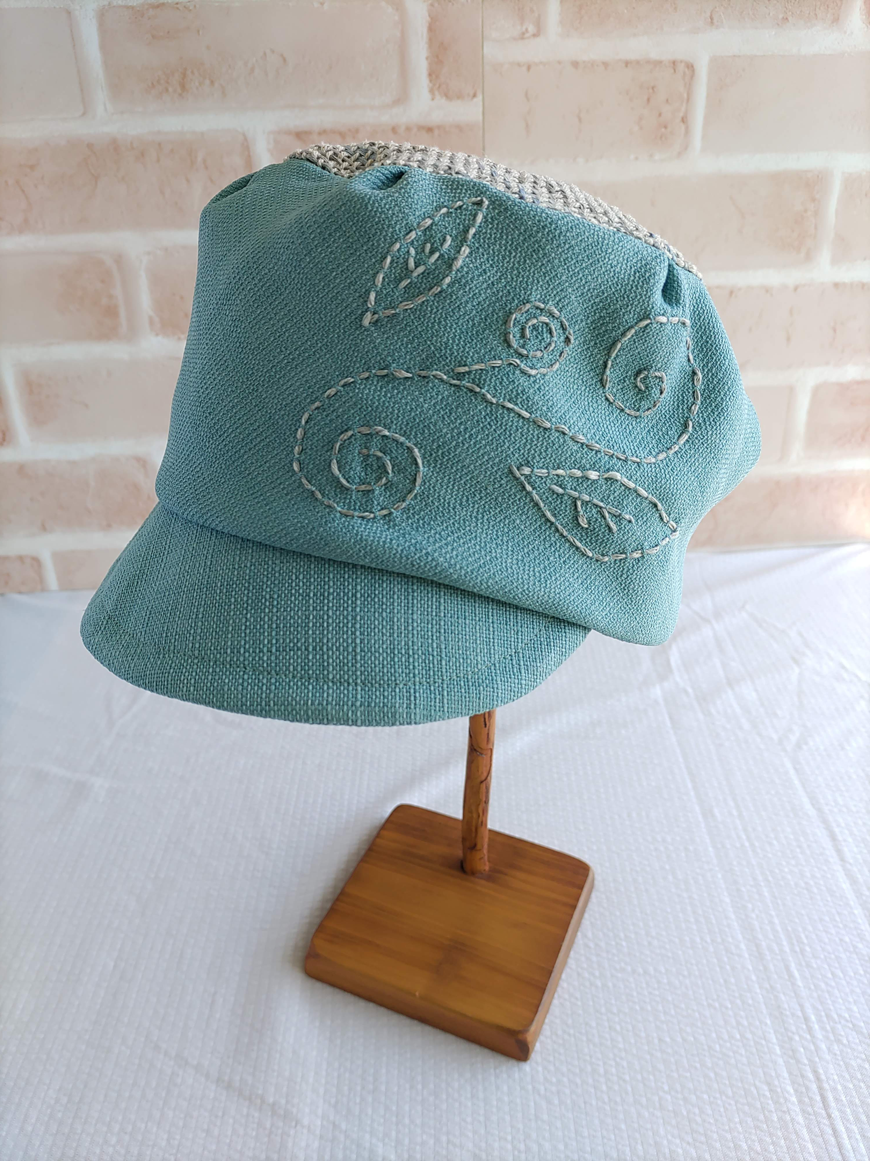 そよかぜ帽〜刺繍入りタックワークキャップ〜