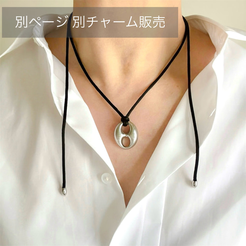 装飾的なチャーム付きネックレスとベルトセット fit=scale-down,w=1200