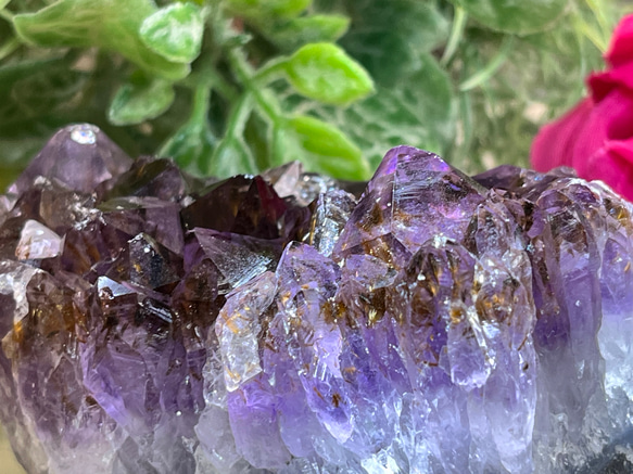 カコクセナイト内包✨  アメジスト　紫水晶　クラスター　原石　ラフストーン 8枚目の画像