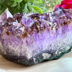 カコクセナイト内包✨  アメジスト　紫水晶　クラスター　原石　ラフストーン 1枚目の画像