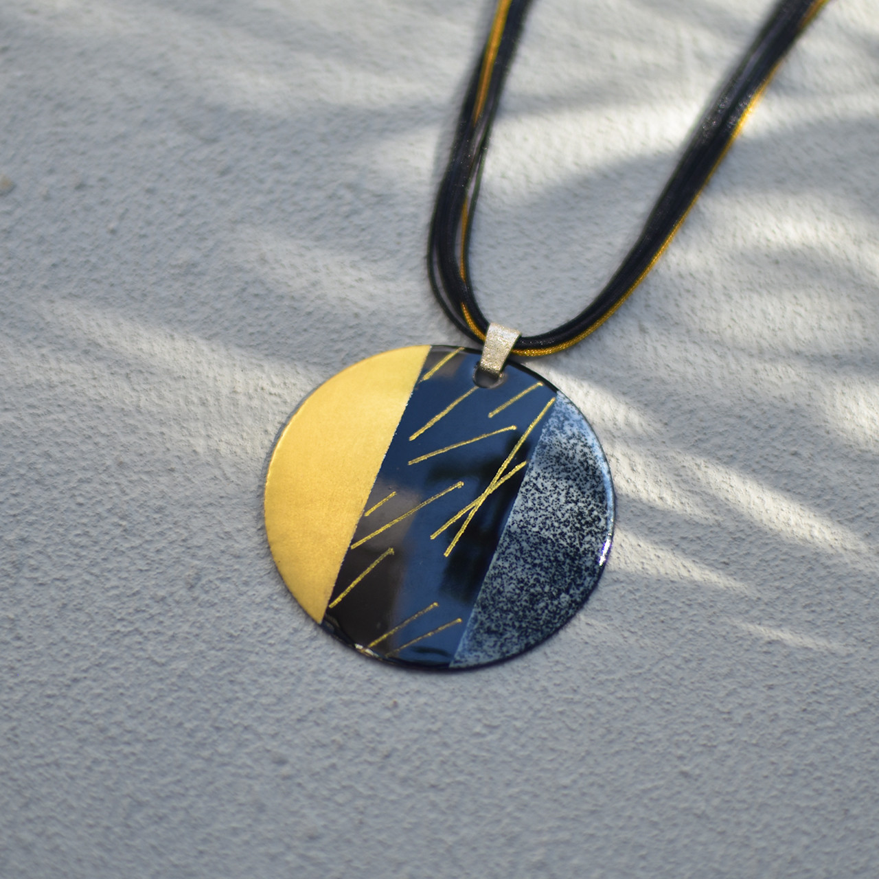 【ペンダント　大ぶり】七宝焼き×De Stijl（デ・ステイル）〈sandringham_01008L.1〉
