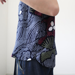 着物リメイク　絞り染め浴衣のTシャツブラウス・ゆったり（扇・M） 5枚目の画像