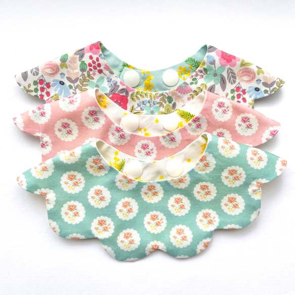 ★お家×ミモザ★ ハンドメイド　リバーシブル　スタイ 1枚で2度かわいい♡リバーシブルスタイ】neco neco スタイ 春の