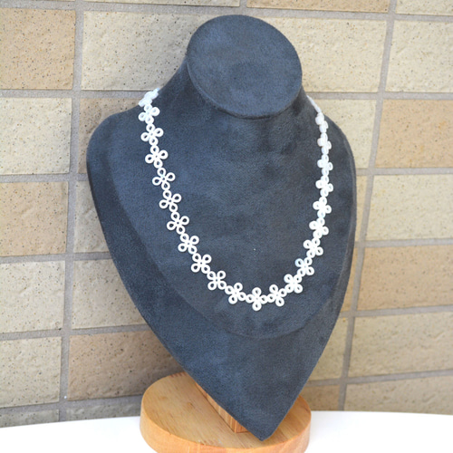 フラワー型白蝶貝（ホワイトシェル）のネックレス◇送料無料♪C