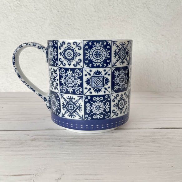 【新作】北欧デザイン　ブルーの軽いマグカップ 2枚目の画像