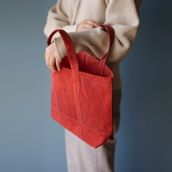 赤いシンプルトートバッグ トートバッグ [ Tote / M ] インド茜染 トートバッグ Erva 通販