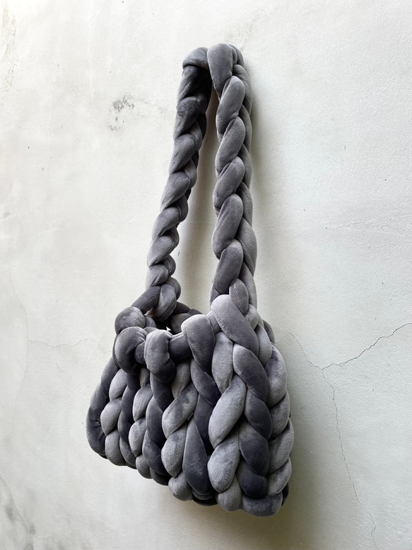 冬季粗絨線手編包 材料包 可做手提 肩背 斜背 Chunky Knit Bag 第2張的照片