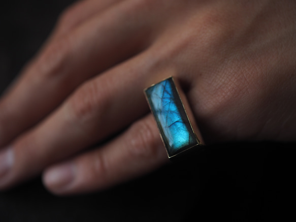 labradorite brass ring (kazesobae) 5枚目の画像