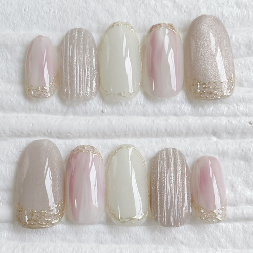 バカラネイル ニュアンスネイル ワンカラー ゴールド ジェルネイル  