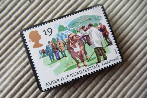 イギリス　切手ブローチ 9594 2枚目の画像