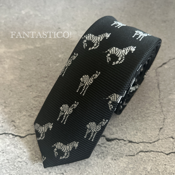 新品　KRIZIA UOMO　ネクタイ　プリント　動物柄　P14　シマウマ　カバ 動物図鑑〈カバ〉(カバ): ネクタイ | 銀座田屋