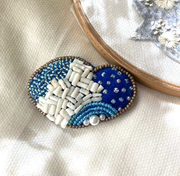 水琴様のオーダー品です　ビーズ刺繍ブローチ4点　ハンドメイド ビーズ刺繍ブローチ 空雲 ブローチ a.tede 通販 17583450