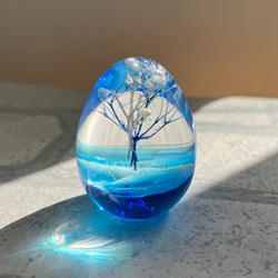 水に浮かぶ青の樹 7枚目の画像