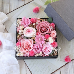 【特集掲載】宝石箱のようなフラワーボックス（L) ピンク カーネーション ローズ  ギフト 母の日 花 1枚目の画像