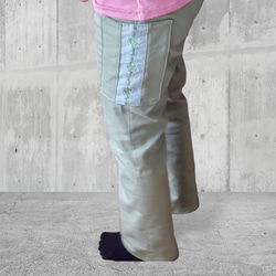 【ウエストサイズ調節可能】葉っぱのサイドポケットが便利な〜【オーガニックコットン】スリムカーゴパンツ 8枚目の画像