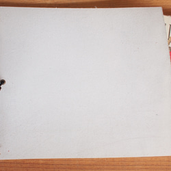 難・真っ白型押し本革　A5変形手帳カバー　自然な切り口　トラベラーズタイプ 7枚目の画像