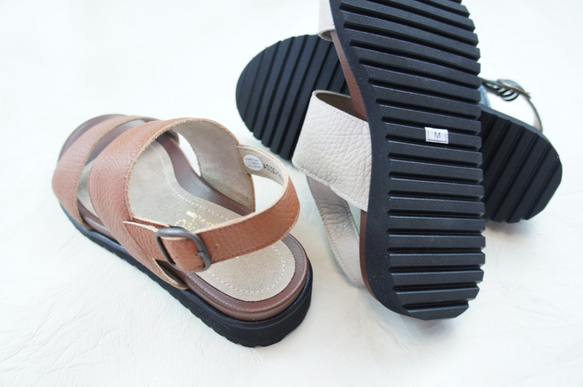 【アシオト】神戸の靴職人が作った♪超軽量・純国産レザーサンダル♪モデルサイズ26.0cmまで対応商品（A7015） 3枚目の画像