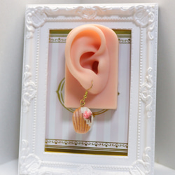 春日系 櫻花瑪德蓮 貝殼蛋糕 耳環 單支 肚臍版 扇葉朝上 第14張的照片