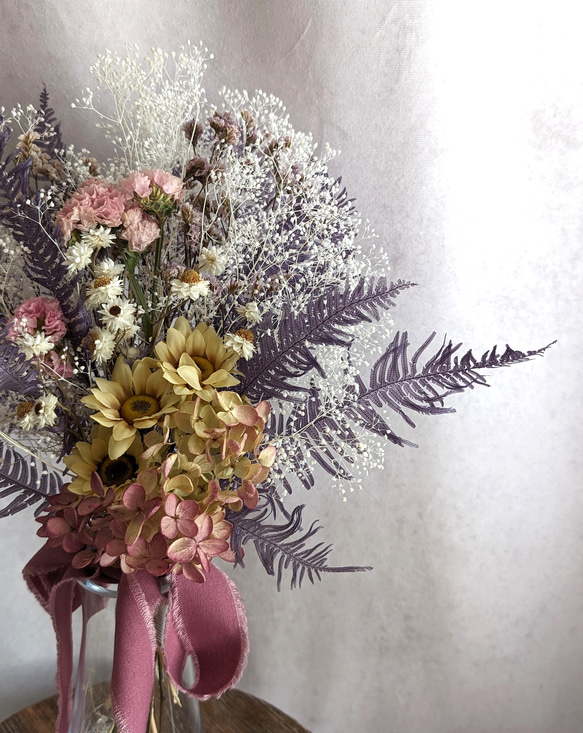パープル＆ピンクのお花にひまわりが華やかなドライフラワースワッグ　母の日　インテリア　プレゼント 4枚目の画像