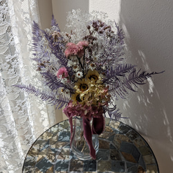 パープル＆ピンクのお花にひまわりが華やかなドライフラワースワッグ　母の日　インテリア　プレゼント 6枚目の画像