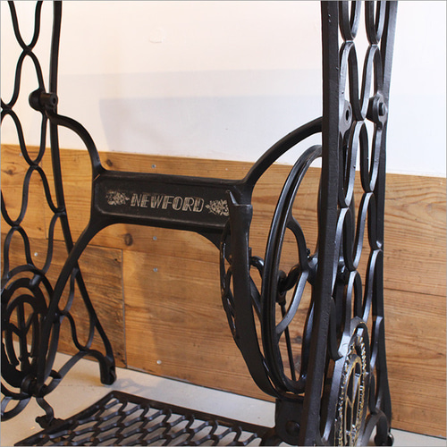 アンティーク ミシン台 ミシンテーブル 足踏みミシン リメイク 古材