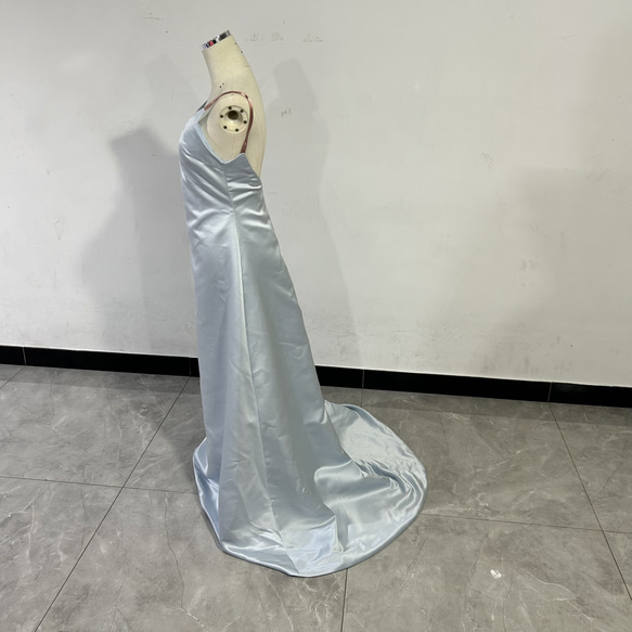 抜群のおしゃれ見えパーティードレス 水色 トレーン シアーな美しさ ポンチョ ソフトチュール ポンチョ演奏会 