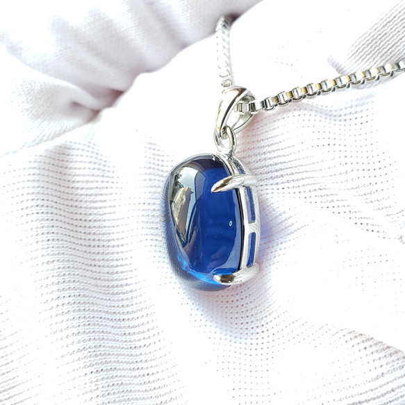 極上ロイヤルブルー　Blue Sapphire　カボションネックレス　16ｘ12ｍｍ　SUS316L　ベネチアン 2枚目の画像