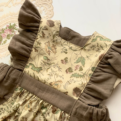 (90-140cm) ハンドメイド子供服　リバティ✳︎田園風フリルエプロンワンピース 4枚目の画像