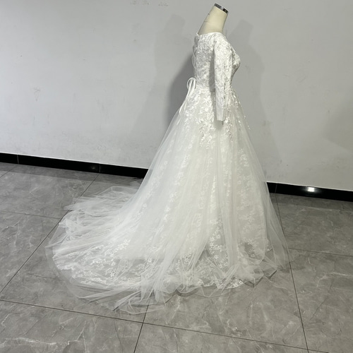 【新品】ホワイトウェディングドレス 長袖 Vネック Vネック長袖 レース＆サテンウエディングドレス【XS～XL