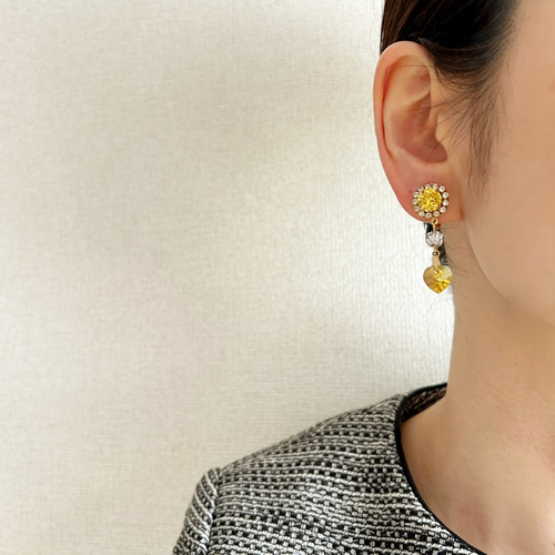イエロー・ハートピアス【上品・ひまわり・スワロフスキー・春夏