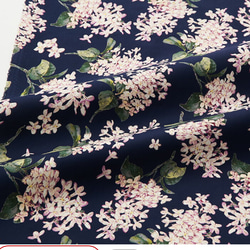 リバティプリント タナローン アーカイブライラック ネイビーに薄ピンク花系　ヨークブラウスSＭL 1枚目の画像
