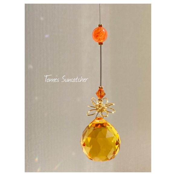 ちょこんと花咲くサンキャッチャー オレンジ×天然石カーネリアン 512