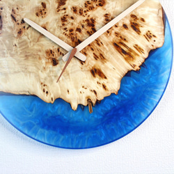 木とレジンの掛け時計　直径30cm　resin30-279 6枚目の画像