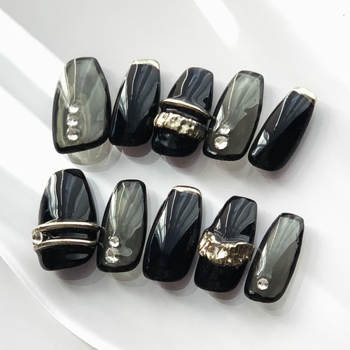 ネイルチップ（32） つけ爪 ニュアンス ミラー リングネイル 黒