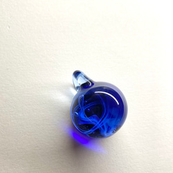 ガラス　ネックレス　〜 la mer 〜 チョーカー　ペンダント　ガラスアクセサリー　オーシャンブルー　透明　夏　海　 3枚目の画像