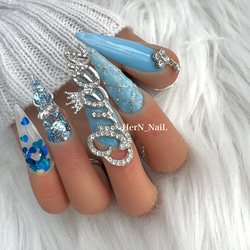 ライトブルーキルティングデカパーツQUEENネイルチップ ネイルチップ