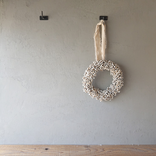 ナンキンハゼのミニリースハ―フリース ナンキンハゼのリース＊白い実のリース - Hana To Yama's