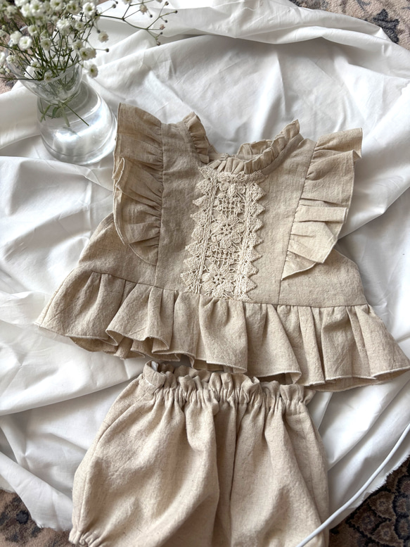コットン&リネンフリルノースリーブブラウス　リネンブラウス　ブルマパンツ　子供服　ベビー服　セットアップ　長袖可 4枚目の画像