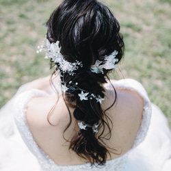 【レビューで送料無料】ホワイトパール × シルバ− 花 髪飾り ウェディング 成人式  結婚式 ブライダル ヘッドドレス 3枚目の画像